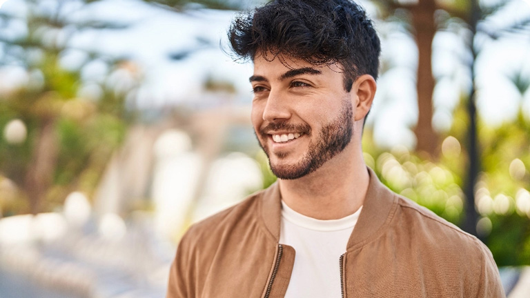 Confidents Year Round Teeth Whitening Services